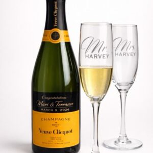 Personalized Champagne Flutes Set | Engraved Mr & Mrs Glasses | Wedding Toast Glasses | Custom Wedding Gift | Bride Groom Champagne Glasses